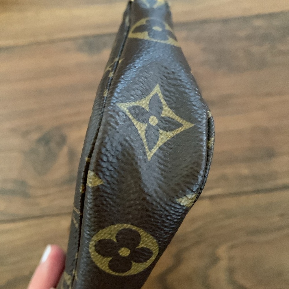 BNWT Louis Vuitton Mini Pochette - Picture 7 of 16